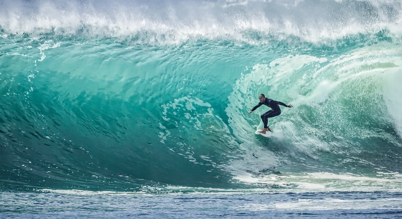 Armhaltung beim Surfen ist wichtig für Balance und Stabilität