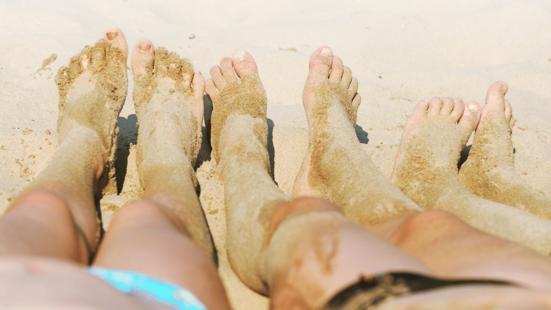 Beautyhack für Surfergirls Sand Peeling